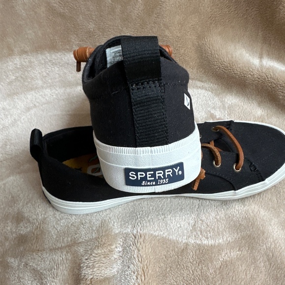 Rare OBX  Sperry Women’s Outer Banks Slip on Shoes fromNetflix Hit Show - Picture 7 of 10